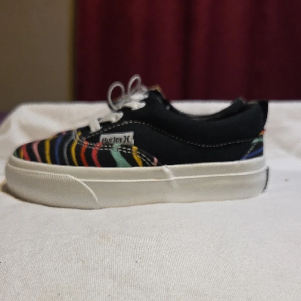 Hurley Black Sneakers with Vibrant Stripes